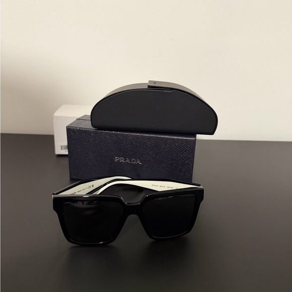 Brand New! Prada PR 24ZS Black Oversized Square Sunglasses